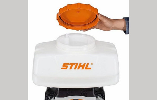 STIHL SR 200 - большое заливное отверстие