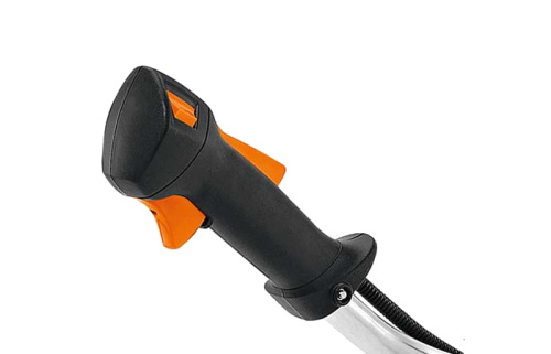 STIHL FS 111 - элементы управления двигателем встроены в рукоятку