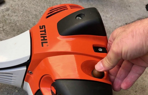 STIHL FS 490 C-EM - ручной топливный насос