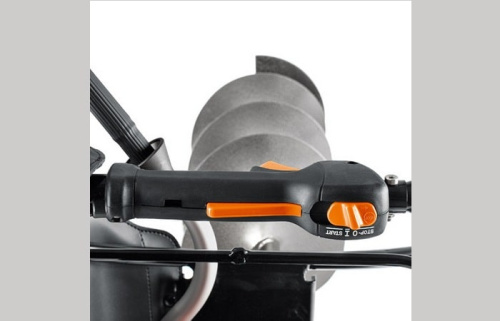 STIHL BT 131 - удобная рукоятка управления
