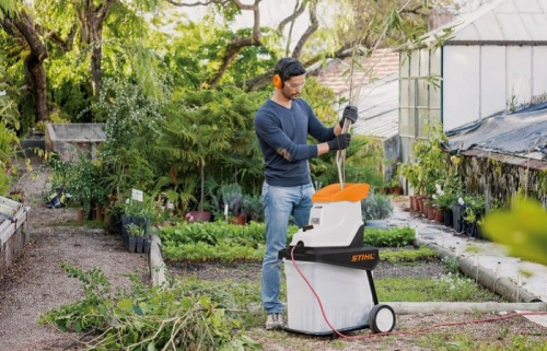 Малошумный садовый измельчитель STIHL GHE 135 L
